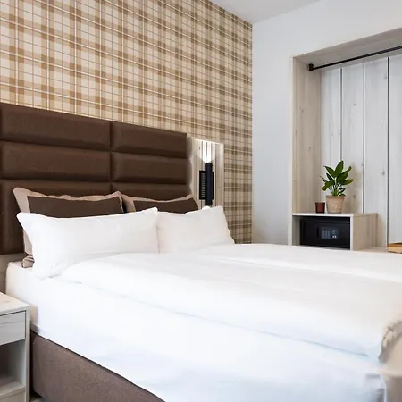 Отель Innception