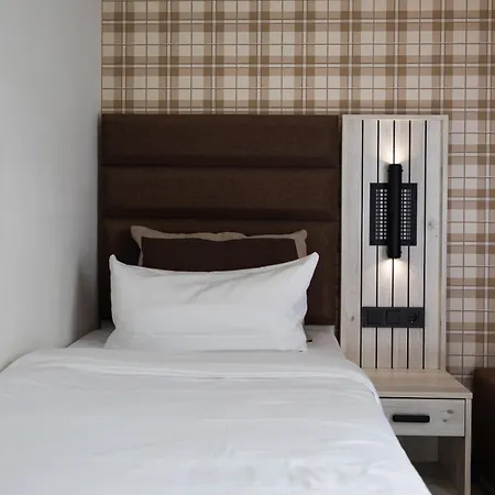 Отель Innception