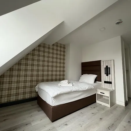 מלון Innception 3*