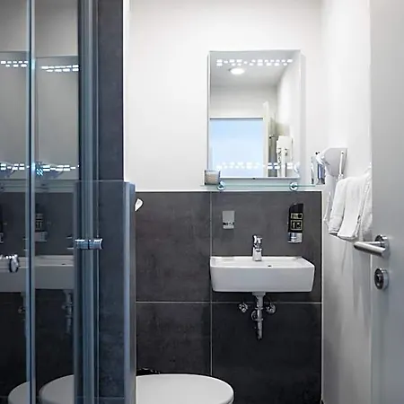Hotel Innception Cologne