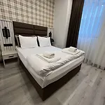 Hotel Innception Colonia